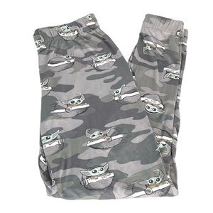 Munki Munki Star Wars Baby Yoda Camo Pajama Bottoms, Gray